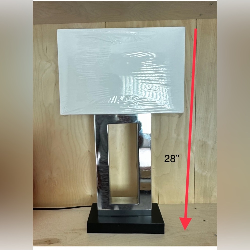 Contemporary lamp